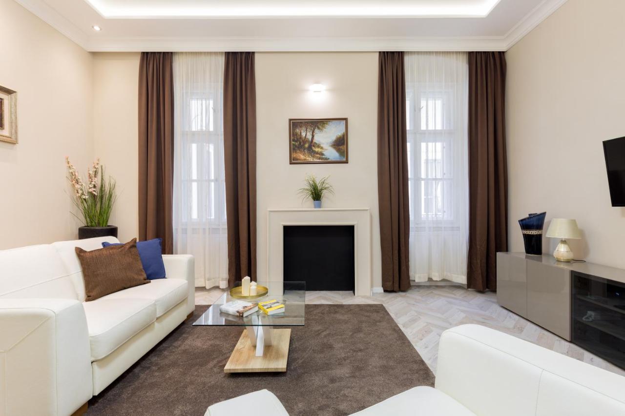 Cozy Dream Home In The Absolute Center Budapest Exterior photo